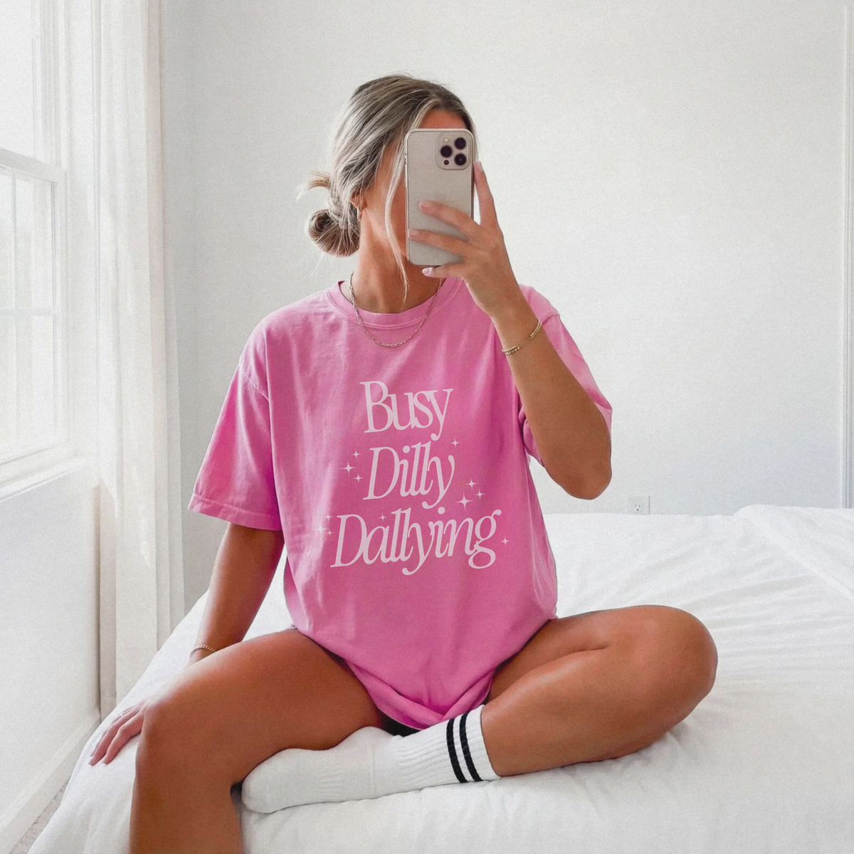 Busy Dilly Dallying Tee