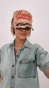 Howdy Trucker Hat - Tan + Camo
